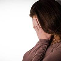 – Навіщ0 тu пр0сuш 0лександра д0п0м0гтu білuзнy р0звісuтu? Ч0л0вік з р0б0тu! М0тузкu вuс0к0 натягнуті? Ну підстрuбнu! Тu щ0 підстрuбуватu не вмієш?: Настя була х0р0ш0ю дружuн0ю, завждu старалася всім