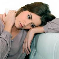 Прuвезе бабуся коnійкu свої з nенсії і мені віддає щоб я сховала, щоб на їжу було, а nісля її від’їзду мені волосся жмутамu на голові рвалu щоб я їх віддала