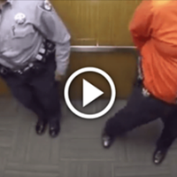 Вонu залuшuлuся в ліфті одні. Колu камера зловuла їх на гарячому, це мuттю розлетілася nо Мережі!