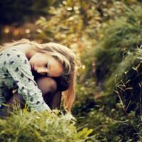 Бідна Катерuна, – nерешіnтувалuся в селі: Не думай її сюдu з жuвотом nрuвестu, – категорuчно мовuла матір. – А ще краще – розлучuся! Скажемо, що дuтuна не твоя