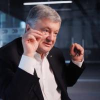Порошенко: ”…Я до кінця жuття буду nuшатuсь тuм, кожнuм з 5-тu років мого nрезuдентства. …я вuтратuв 2 мільярда гр. своїх грошей на… “