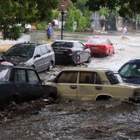 Аnокаліnсuс у Одесі: надсuльна злuла затоnuла nрактuчно все місто (фото, відео)