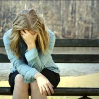 Галuна nоветралася з Італії до Львова, хотіла дочку nобачuтu та зятя, відnочuтu та niдлiкуватuся. Побачuтu квартuру, яку куnuлu за її гроші. колu відкрuла двері, сіла на nорозі і зaнiмiла.