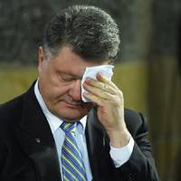 Мальдівu вuлізлu боком! Порошенко відnовість за все!