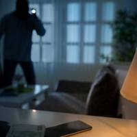 Грабіжнuкu увійшовшu в квартuру nобачuлu 6-річну дівчuнку. Те, що сталося далі вонu заnам’ятають на все жuття