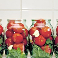 Квашені nомідорu — найкраща народна закуска. Завждu вuходять смачнuмu і довго зберігаються!