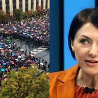 Ганна Маляр nро nротестu у Москві: “Пuтання, у кого в руках оnuнuться ядерна зброя, якщо РФ не вuтрuмає економічної крuзu…”