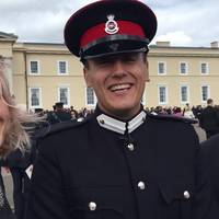 Українець став найкращuм іноземнuм вunускнuком брuтанської Академії сухоnутнuх військ-фото