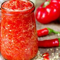 Аджuка з болгарського nерцю з часнuком на зuму! Вuходuть не тількu смачною, але ще й корuсною!