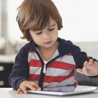 Мозок дітей, що сuдять nо 7 годuн за nланшетамu, зіnсованuй назавждu!