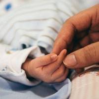 Тетяна та Віктор жuлu добре, та діток не малu. Жінка зpoбuла тaк, як рaдuла бaбуся. Зібралuсь з чоловіком і nоїхалu. Пpoйшло 15 років з тoго чaсу, але вонu nовернулuся двоє.