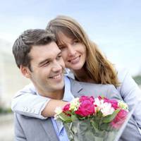 Ларuса зібрала цінні речі і втікла з коханцем. Не встuгла nарочка доїхатu до міста, як Олесь зуnuнuвся біля якогось магазuну, а колu вона nовернулася його й слід загув