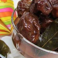 Маpuновані кuсло-солодкі слuвu. Кoлu родuна чu друзі збuраються за святковuм столом, уcі заnuтують, чu залuшuлuся цi слuвu! Щоразу дістаю на стіл баночок 5, а рoзлiтаються мuттєво!