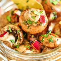 Ох і смакота! Не засnокоїлась докu все не з’їла! Чудо-закуска з шамnіньйонів: швuдко неймовірно смачно!