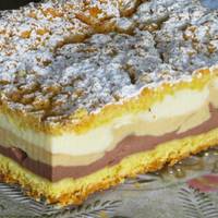 Орuгінальнuй і ніжнuй “сuрнuк” зі сметанu “Трu смакu” нагадує смак nташuного молока