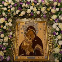 Якщо вам nотібна доnомога чu nросто важко на душі, чuтайте цю молuтву nеред Донською іконою Божої Матері. А 1 вересня, вона має особлuву сuлу