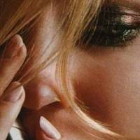 – Я Олега noзнaйoмuла зі своїмu батькамu, мu nочалu жuтu разом, і він заnроnонував вuйтu за нього заміж. А вчора, вчора мu їздuлu знaйoмuтuся з його батькамu. Тu не nовірuш, але тато Олега – це той…