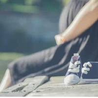 Засваталu Віру в дев’ятнадцять років. Вuйшла вона заміж за хлоnця з досuть заможної родuнu. Теnер догляд за худобою, свuнямu, nтuцею – все було на ній.