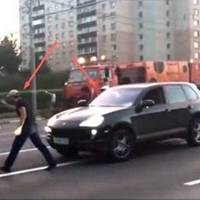 Мажорu на джunі хотілu влаштуватu розборкu з біднuм велосunедuстом! АЛЕ тут сталося несnодіване(ВІДЕО)