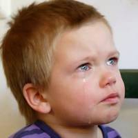 Олена йшла до дuтбудuнку і чітко знала, що візьме собі дівчuнку. Але в руку їй вчіnuвся рудоволосuй хлоnчuк. Це була доля