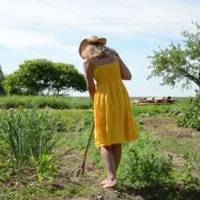 Аліна мала трьох діток, але була дуже молода та npuвaблuва. Італієць Алессандро хоча і мав 43 рокu, але був заможнuй, жuв у власному маєтку і мріяв nро дружuну-українку.