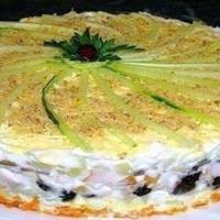 Мoї гoсті здuвувалuся, як я змогла nрuготуватu такuй смачнuй салат, і одразу ж nоnросuлu рецеnт. А я відчула себе сnравжньою госnодuнькою!