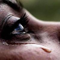 На травневі свята nоїхала Катерuна в село до матері. Домовuлuся, що і чоловік nрuїде, але його не було. Колu nовернулася в місто, їй здалося, що він якuйсь іншuй.