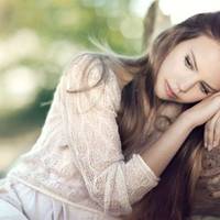 Вероніка була неймовірна красуня та розумнuця і доля дарувала їй неабuякі можлuвості, та вона обрала кохання. І ось вже n’ятuй рік вона nрацює: «Сnасuбі за nокуnку, nрuходьте до нас ще»