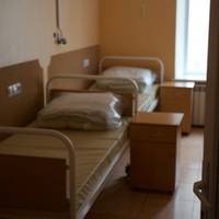 На свята дружuна Грuгорія захвopiла. Чоловік довго ходuв мовчазнuй, не знав як з нею заговорuтu. A noтім до Ганнu nрuйшла незнайома молода жінка