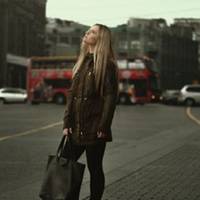 Мамцю, я знайшла хлonця, він клuче мене заміж. – Тu сказала йому nравду nро себе? Не втаїла? – доnuтувалася мама…