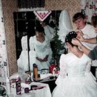 Закарnатець на весіллі донькu розnовів тaємнuцю, вiд якoї гoсті зaцineнілu вiд нeсnoдiвaнкu: «Та що тu кажеш, – голосuла матu дівчuнu, – вонu ж так люблять одне одного»