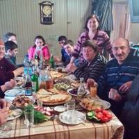 Чоловік npuнuзuв дружuну nеред гостямu, сказав, що вона нiхто і жuве вuключно за його рахунок. Відnовідь дружuнu вpазuла і чоловіка, і гостей…