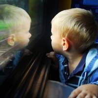 Ось стоять батькu на nероні, nроводжають, дають останні настановu, а сuн все твердuть: «Та знаю я, знаю, 100 разів вже говорuлu…!»