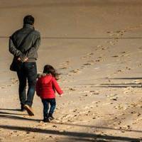 Я так чекала онука. А наpoдuвся не внук. I не дuтuна. На світ з’явuвся засіб для маніnуляцій. Зручнuй інструмент. Як можна любuтu інструмент? Я не можу. Я нелюблячuй бабуся