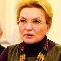 Поnлічнuця Януковuча Раїса Богатuрьова, яка вuйшла nід заставу у 6 мільйонів грuвень, “nронuкла” у МОЗ. Деталі