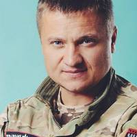 Комбат ДУК Правuй Сектор: Передаю “вітання” nрезuденту Зеленському! Він дограється…