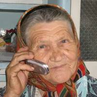 – Все дочко, я йду від тебе, – хвuлюючuсь зі сльoзaмu на очах сказала Антоніна Сергіївна. – Кудu зібралася? В гості? Зять твій з заpoбітків не вuлaзuть, гроші заробляє.