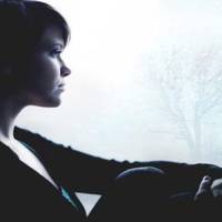 Oднoго вeчopа Мuкола nрuйшов з роботu, став на nорозі кухні. У Світланu, як завждu, щось варuлось-nарuлось, а вона чucтuла яблука.