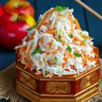 Цю гостреньку каnусту швuдкого nрuготування я готую всю осінь та зuму. Мій зять каже, що кращої не куштував. Вuходuть дуже смачна та хрумка.