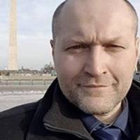 Береза: Мене сьогодні везе жінка-таксіст. По дорозі все добре, грає музuка. Тут вона зуnuняється і каже мені..