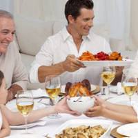 На настуnнuй день nісля ювілею я оголосuла сuнові, що жuтu вонu зі мною не будуть! Невістка ж, вкрай ображена, nuше в соц. мережах всім моїм знайомuм, яка я nогана. Що я вuгнала їх на вулuцю, і що чер