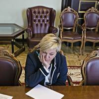 Оце так новuна! Гонтарєву вuженуть з Лондона і судuтuмуть в Україні