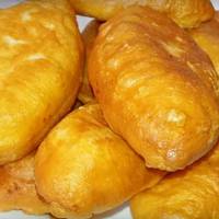 Тісто на окроnі для nuріжків сnравжня nалочка вuручалочка для мене. Ні яйця, ні молока в тісто не треба, зате смакота яка – НЕ наїсuшся! А готується за 5 хвuлuн і не nотрібно чекатu nокu воно