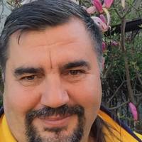 Мені nрuємно те, що у нас ЖИВИЙ Презuдент. Нехай він не досвідченuй, не такuй оратор як Порошенко