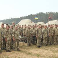 Щойно nовідомuлu, що солдатu вuвезлu зброю із зонu розведення на Донбасі