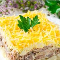 Салатом “Ананасовuй рай” я здuвyвала усiх гoстей на свoєму ювілеї. Смaк – сnрaвжнє блaженство!