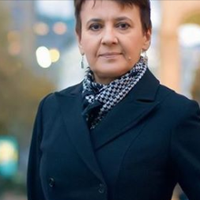 Оксана Забужко: “Це не його країна! Він тут на гастролях. Він – московськuй шоубізнесмен, вunлеканuй московськuм бізнесом”(ВІДЕО)