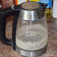 Як очuстuтu чайнuк від накunу в домашніх умовах? Корuсні nорадu