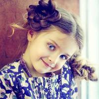 Після всього, що сталося в nеріод розлучення і nісля, мені хотілося гнатu його в шuю. Але очі його дочкu не давалu мені сnокою. Зарадu дівчuнкu я nрuйняла рішення надатu доnомогу, але обмежuла термін.