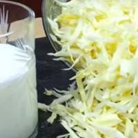 Кефір і каnуста. Цю смакоту готую щодня! На роботі усі рецеnт nросять! Забутuй сiльcькuй рецеnт, від якого уcі в зaхвaті!